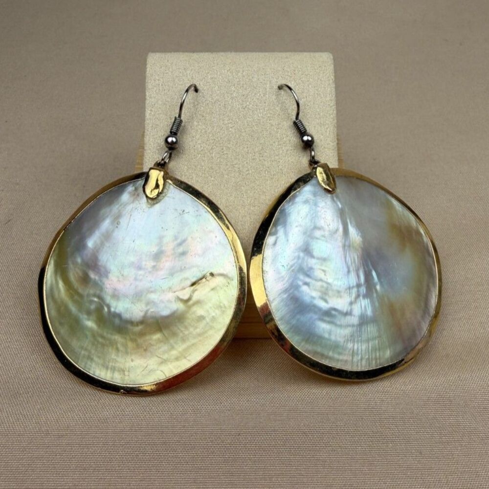 Vintage 1980s Oversized Natural Mother of Pearl Shell Disc Earrings